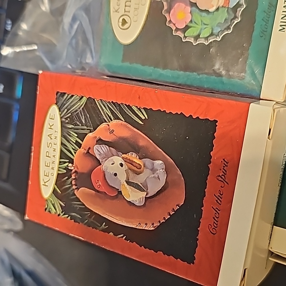 Hallmark vintage ornaments bundle of 5 - Picture 2 of 7